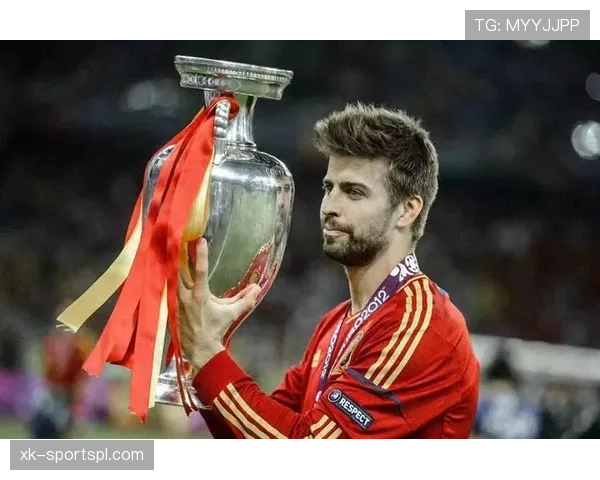 看杰拉德·皮克穿奢侈品逛超市，感觉普通人都活成假货了